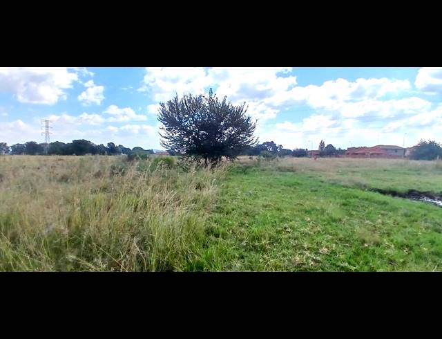 13,843M² VACANT LAND FOR SALE IN RIVERSDALE